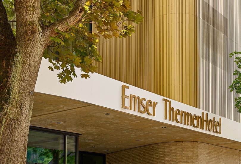 Emser Therme, Trapezblechfassade, Aluverbundfassade, Bemo