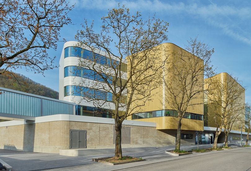 Emser Therme, Trapezblechfassade, Aluverbundfassade, Bemo