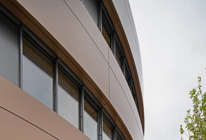 Sparkasse Bad Neustadt, Metallfassade, Verbundalu, Alucobond, 3A Composites GmbH