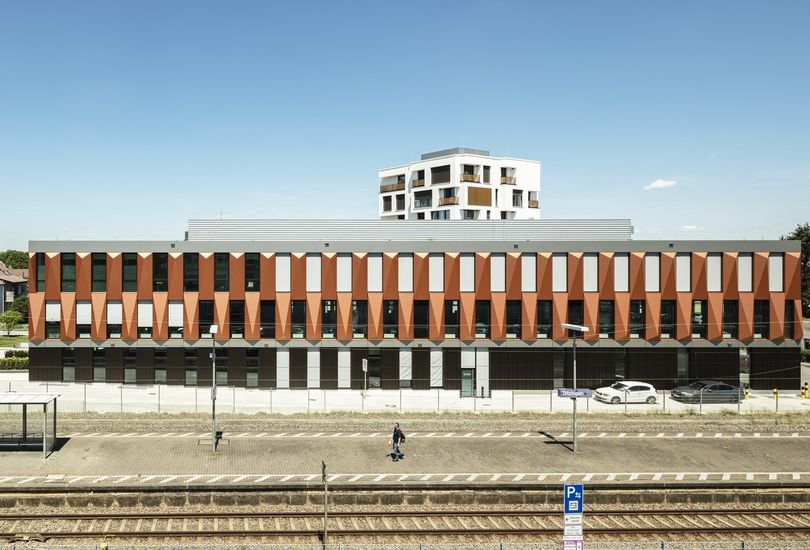 Bahnhof, Ditzingen, Aluverbundfassade