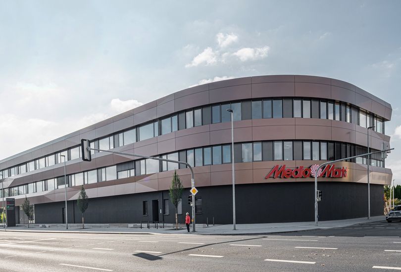 Sparkasse Bad Neustadt, Metallfassade, Verbundalu, Alucobond, 3A Composites GmbH