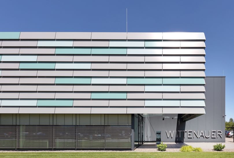 Wittenauer, Sasbach, Metallfassade, Alu-Lamellenfassade