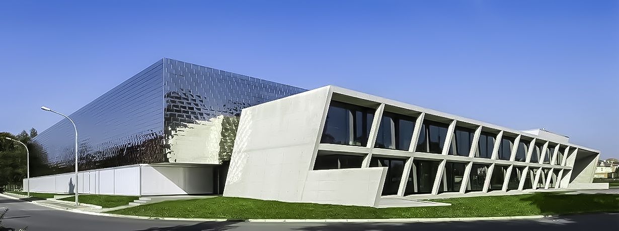 Ansicht Edelstahl-Schindel-Fassade GFC Coswig GFC Coswig