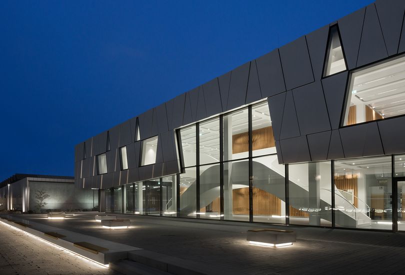 AUMA Müllheim, Metallfassade, Verbundalu, Reynobond, Arconic GmbH