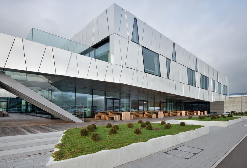 AUMA Müllheim, Metallfassade, Verbundalu, Reynobond, Arconic GmbH